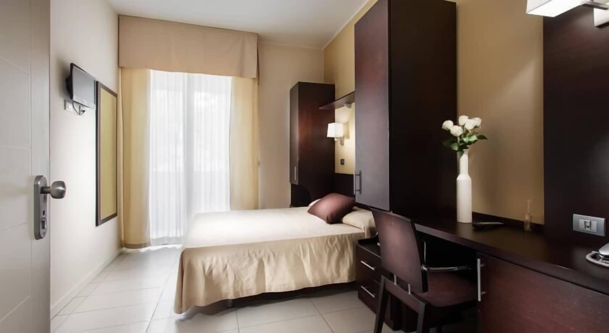 Hotel Zen Чезенатіко Екстер'єр фото