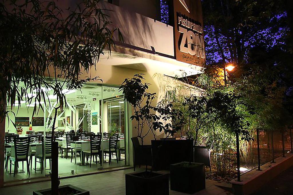 Hotel Zen Чезенатіко Екстер'єр фото